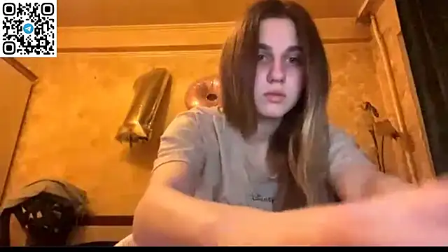 LovelySilk 63 online show from 04-04-26, 06:36