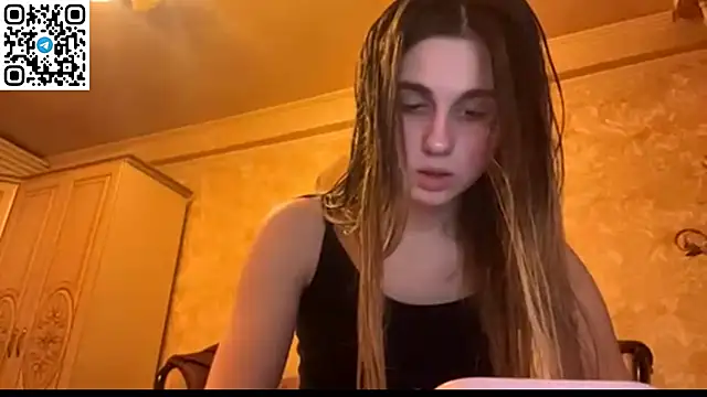 LovelySilk 63 online show from 04-21-26, 06:25