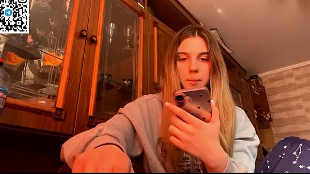 LovelySilk 63 online show from 03-24-26, 08:36