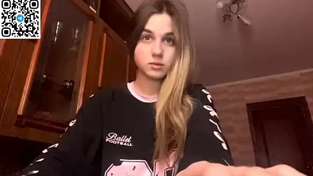 LovelySilk 63 online show from 02-25-26, 08:36