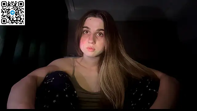Snapshot of LovelySilk_63 chatting on 06-11-26, 06:38 LovelySilk 63 online show from 06-11-26, 06:38