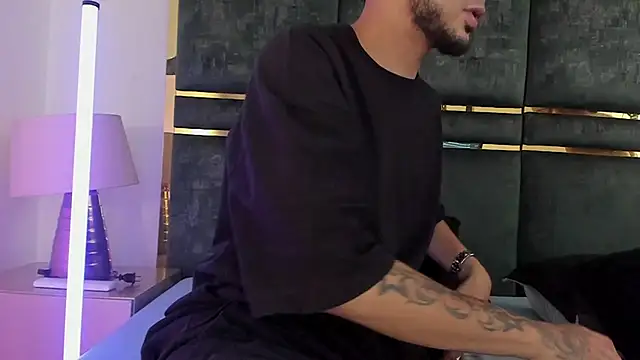 Snapshot of GaelyCoral chatting on 02-12-26, 11:32 GaelyCoral online show from 02-12-26, 11:32