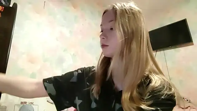 TiaBIanks online show from 02-28-26, 01:05