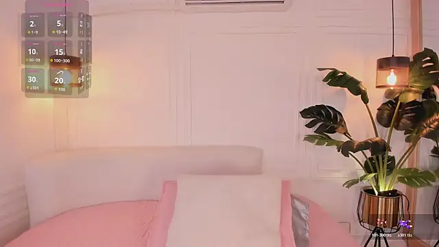 Nicole Whittee online show from 04-06-26, 09:38