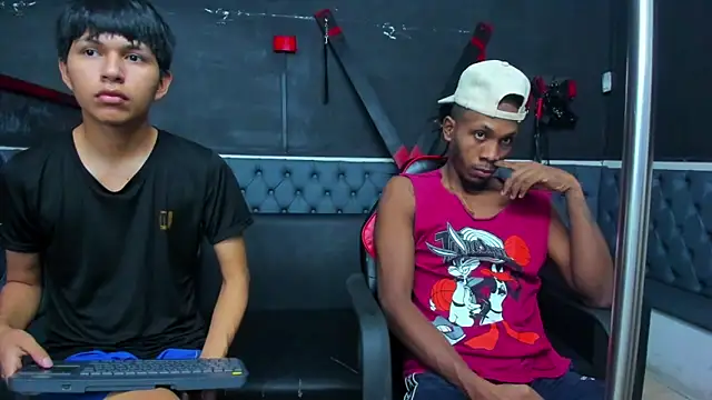 Snapshot of Jeanpieroo26 chatting on 02-27-26, 07:46 Jeanpieroo26 online show from 02-27-26, 07:46