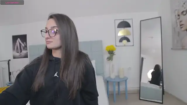 Snapshot of AmalliaJade chatting on 02-16-26, 07:34 AmalliaJade online show from 02-16-26, 07:34