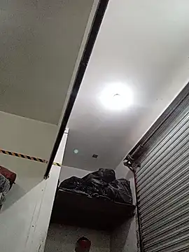 Snapshot of OMARMEX1 chatting on 04-04-26, 12:39 OMARMEX1 online show from 04-04-26, 12:39