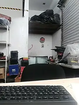 Snapshot of OMARMEX1 chatting on 04-08-26, 05:36 OMARMEX1 online show from 04-08-26, 05:36