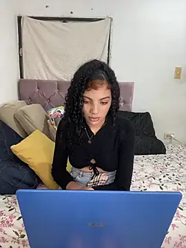 Snapshot of Britney__Latina chatting on 03-04-26, 02:19 Britney Latina online show from 03-04-26, 02:19