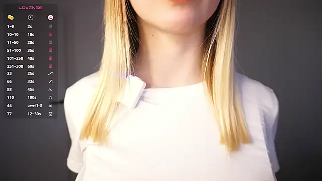 Snapshot of MiHabeck chatting on 02-25-26, 05:40 MiHabeck online show from 02-25-26, 05:40