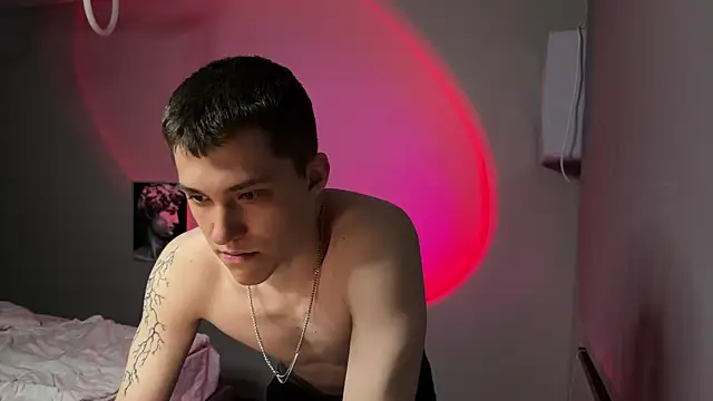 cronck52 online show from 04-19-26, 07:38