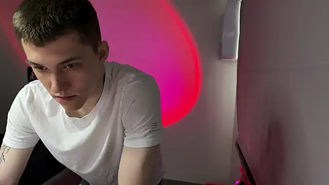 cronck52 online show from 04-17-26, 12:41