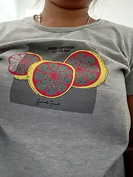 Fantasy Queen94 online show from 02-09-26, 03:04