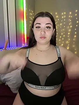 Snapshot of lipsi_vikki chatting on 02-21-26, 06:43 lipsi vikki online show from 02-21-26, 06:43