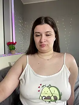 Snapshot of lipsi_vikki chatting on 02-09-26, 07:06 lipsi vikki online show from 02-09-26, 07:06