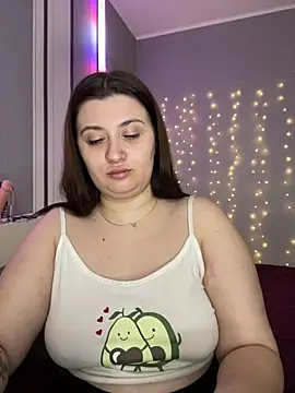 Snapshot of lipsi_vikki chatting on 02-16-26, 07:29 lipsi vikki online show from 02-16-26, 07:29