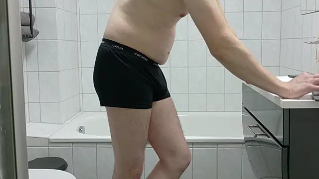 Snapshot of Danny-NDS chatting on 02-24-26, 10:05 Danny-NDS online show from 02-24-26, 10:05