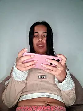 kittyluna  online show from 04-26-26, 06:43