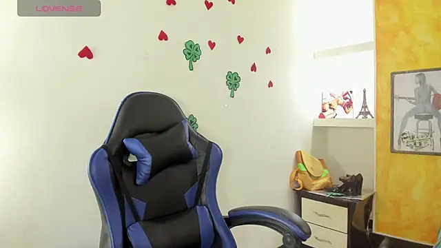 peachy hot online show from 03-26-26, 05:06