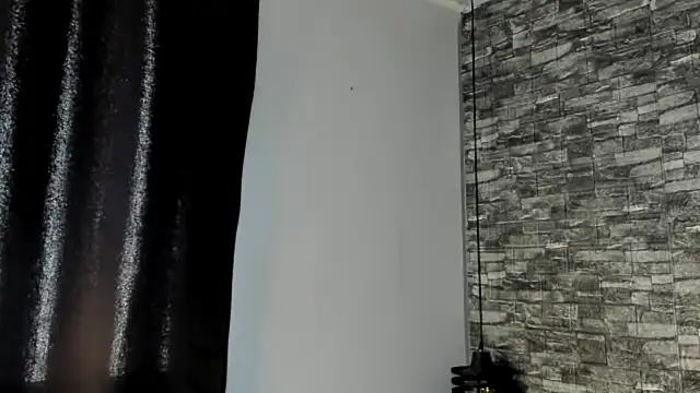 ASHLEY COLLINS1 online show from 04-14-26, 01:49