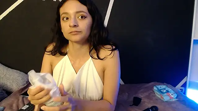 Vyoleta22 online show from 03-05-26, 11:29