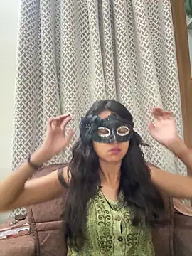 raavigirl online show from 06-20-26, 08:14