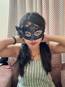 raavigirl online show from 05-07-26, 10:51