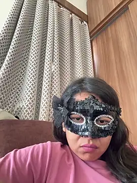 raavigirl online show from 05-16-26, 06:23