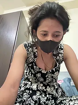 raavigirl online show from 02-24-26, 08:04