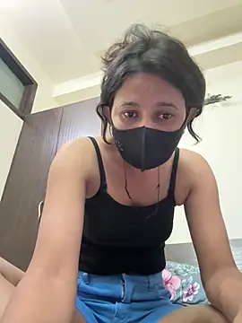 raavigirl online show from 03-12-26, 11:47