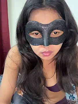 raavigirl online show from 04-11-26, 09:07