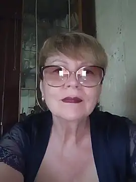 SophieBurns online show from 07-02-26, 01:50