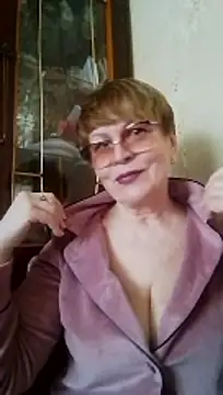 SophieBurns online show from 05-09-26, 10:29