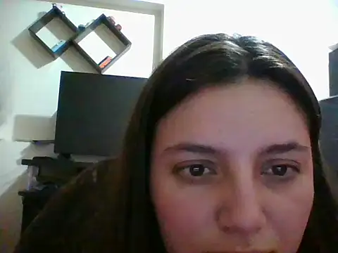 MajoArias online show from 02-07-26, 05:15