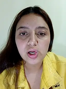 MajoArias online show from 02-28-26, 02:44