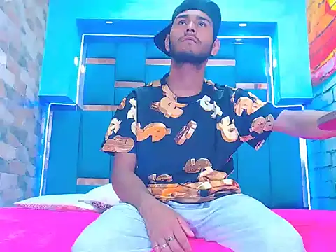 warmNoah online show from 03-18-26, 08:43