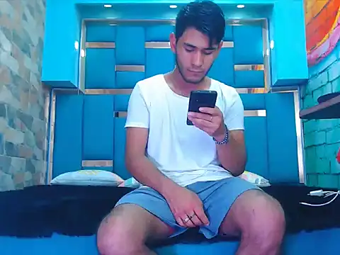 warmNoah online show from 02-26-26, 07:36