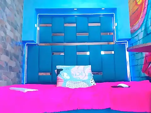 warmNoah online show from 03-12-26, 07:18