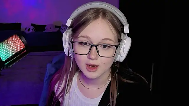 cowgirlclicker online show from 02-24-26, 01:34