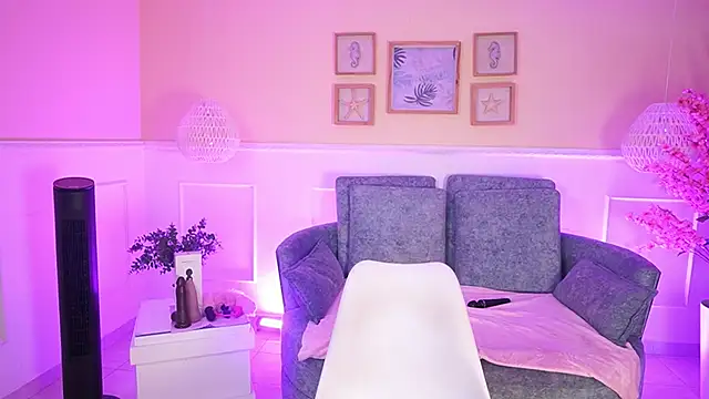 ElectraJonesX online show from 02-25-26, 11:32