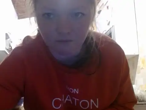 Snapshot of EliciaKush chatting on 02-10-26, 04:17 EliciaKush online show from 02-10-26, 04:17