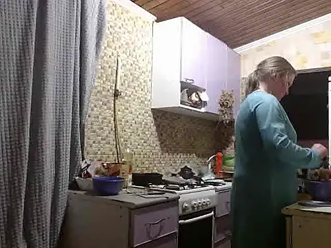 Snapshot of EliciaKush chatting on 02-06-26, 05:09 EliciaKush online show from 02-06-26, 05:09