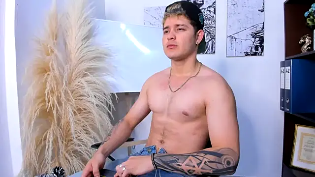 rayan linxx online show from 03-30-26, 08:21