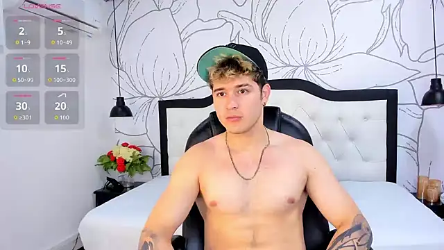 rayan linxx online show from 04-06-26, 07:59