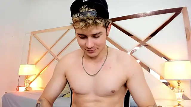 rayan linxx online show from 04-16-26, 07:47