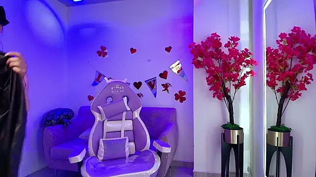 Alanna  scott online show from 02-19-26, 03:36