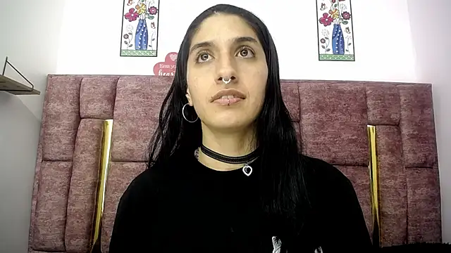 Snapshot of FRANCESCA_LOVE_ chatting on 06-19-26, 04:51 FRANCESCA LOVE online show from 06-19-26, 04:51