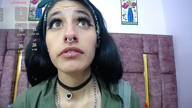 FRANCESCA LOVE  online show from 04-10-26, 04:08