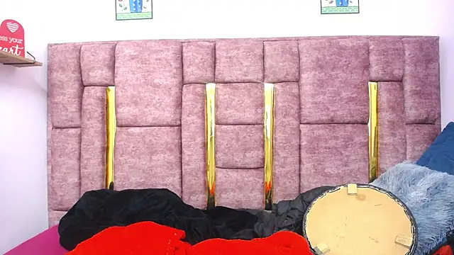 FRANCESCA LOVE  online show from 05-14-26, 03:14