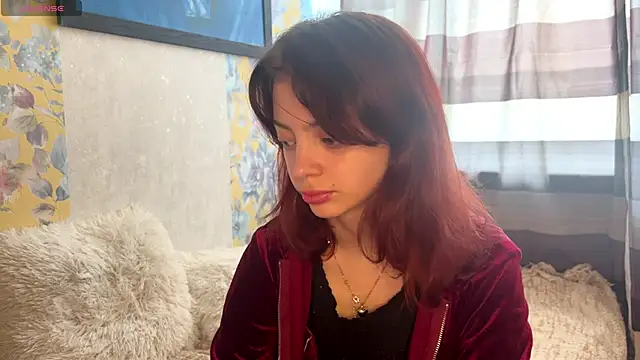 Snapshot of CassyVixen chatting on 06-18-26, 03:28 CassyVixen online show from 06-18-26, 03:28